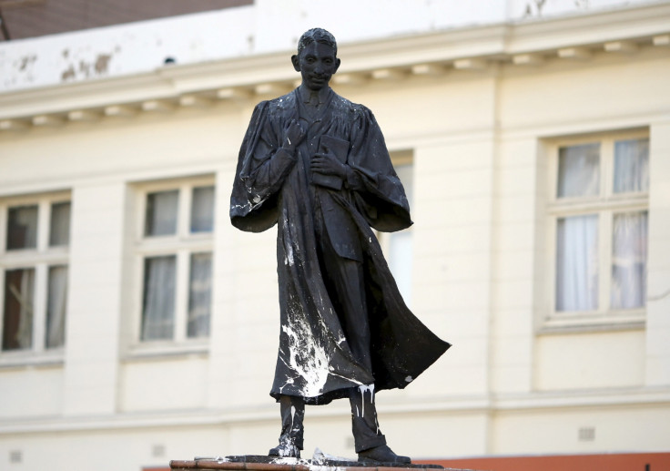 Mahatma Gandhi statue