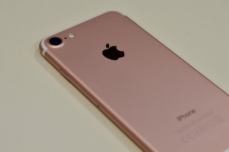 Apple iPhone 7 back rose gold