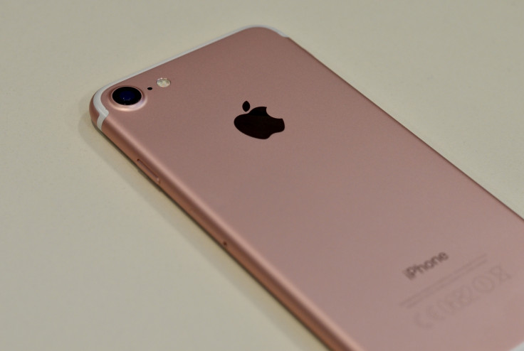 Apple iPhone 7 back rose gold