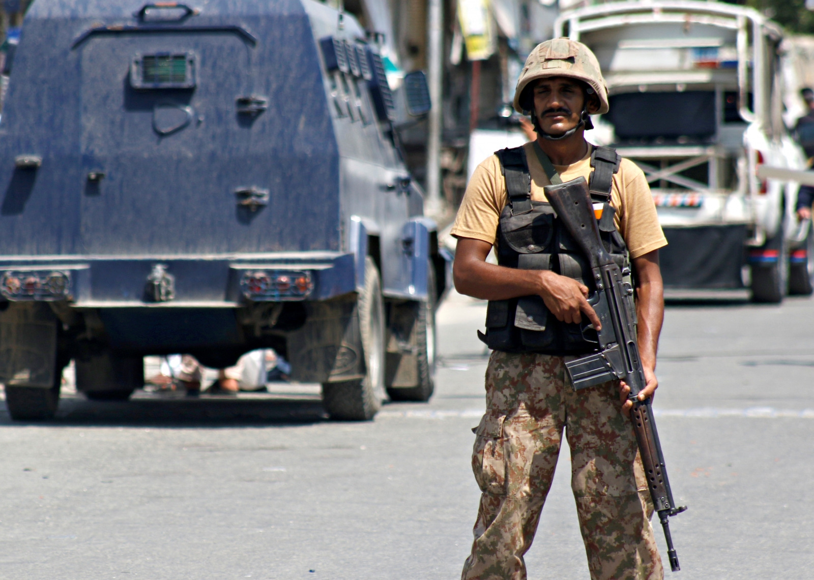 Pakistan: Army Kills 4 Militants And Foils Suicide Attack On Military ...