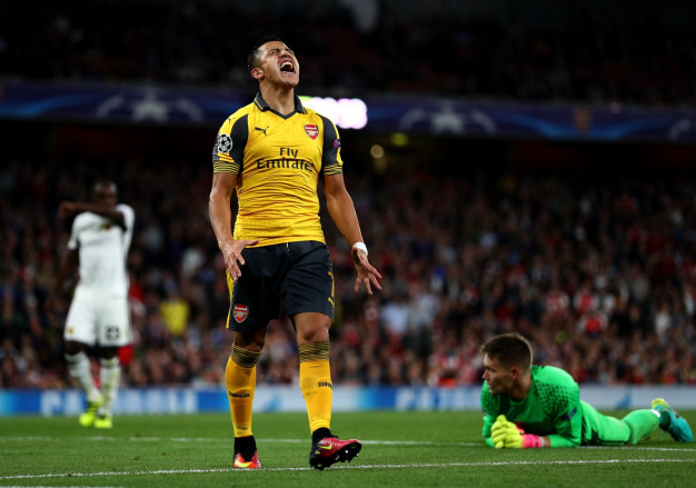 Alexis Sanchez shows his frustration Alexis Sanchez shows his frustration