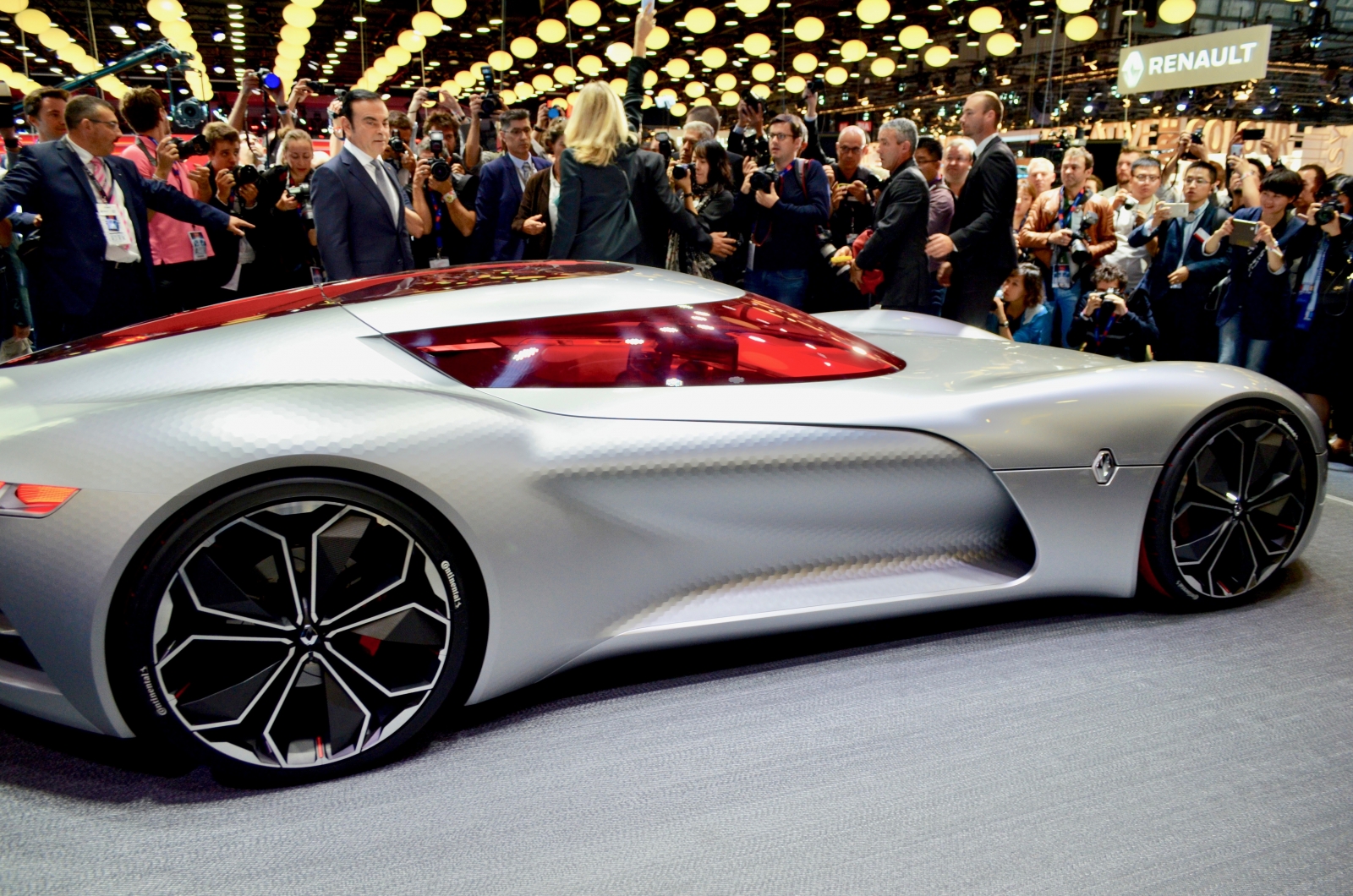 Renault Trezor is an electric grand tourer from the future