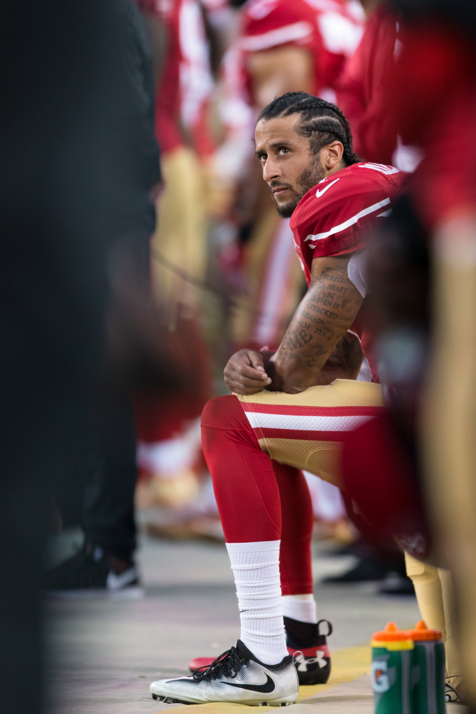 US In Racial Turmoil A Year After Colin Kaepernick's NFL National ...