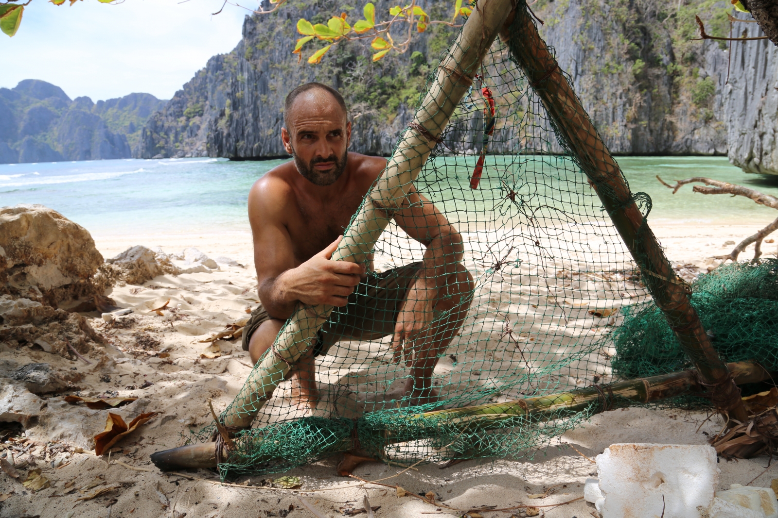 Marooned with Ed Stafford: Formerly NUDE explorer puts 