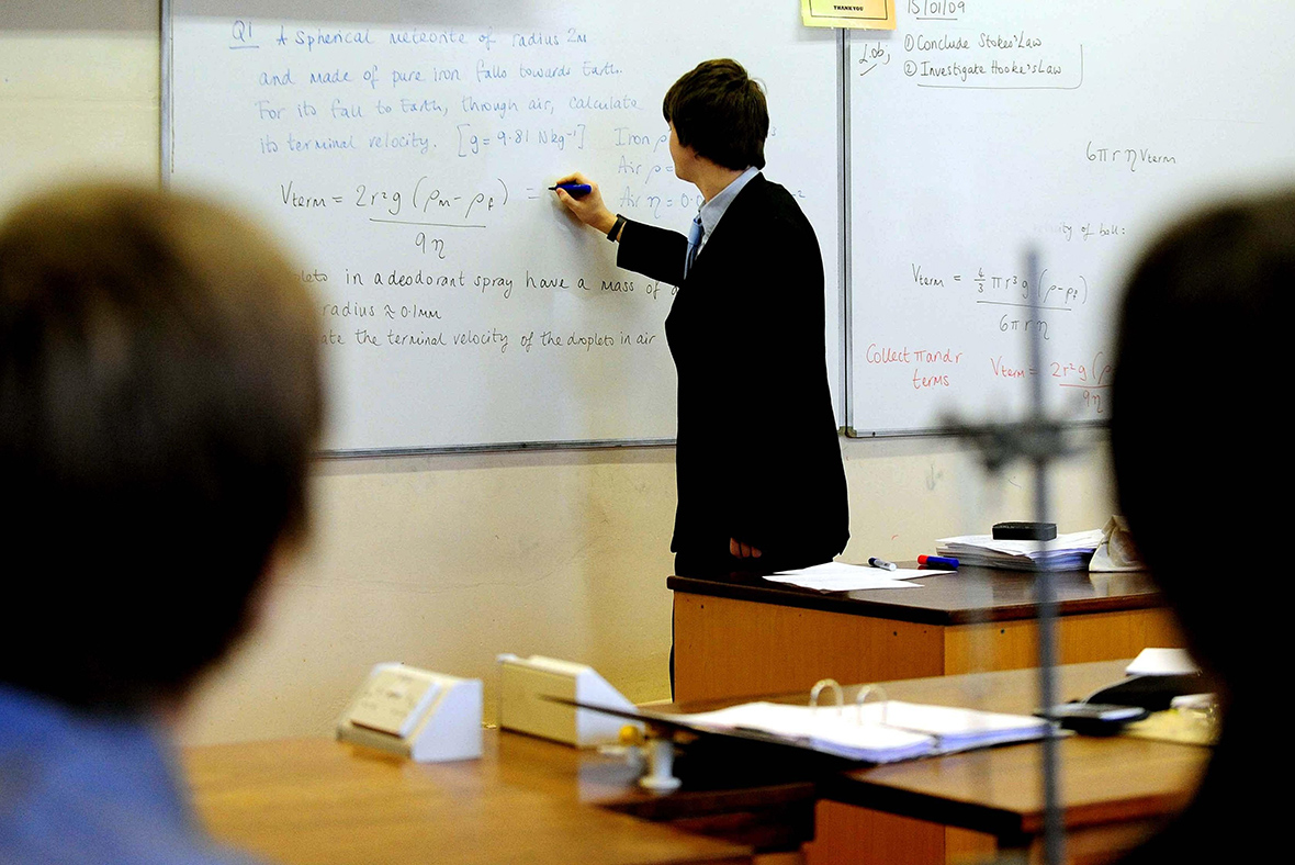 UK spends 300 000 on overseas teachers in bid to plug 