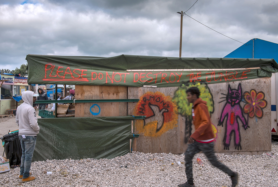 Calais Jungle dismantle