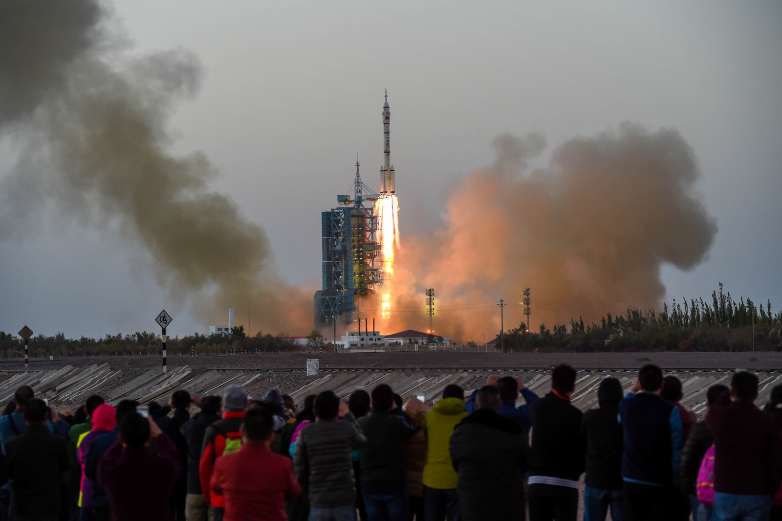 China's Shenzhou-11 Manned Spacecraft Successfully Docks With Tiangong ...