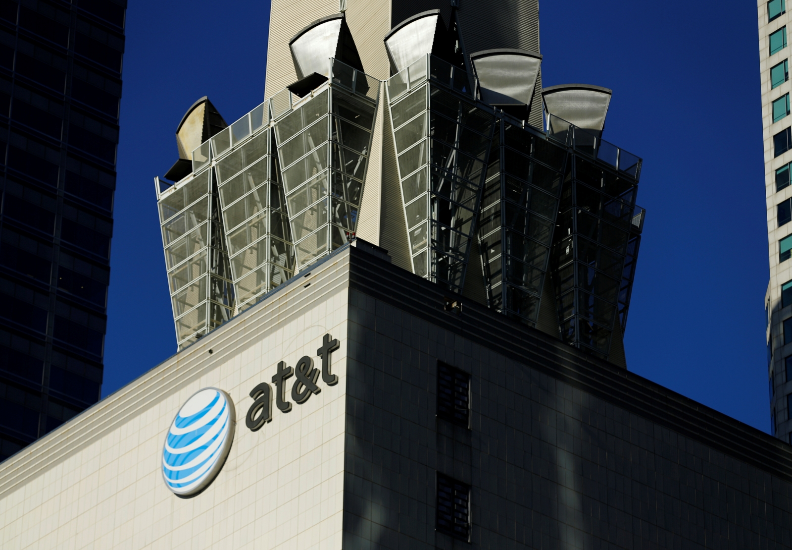 AT&T has reached an agreement in principle to buy Time Warner for $85bn- report