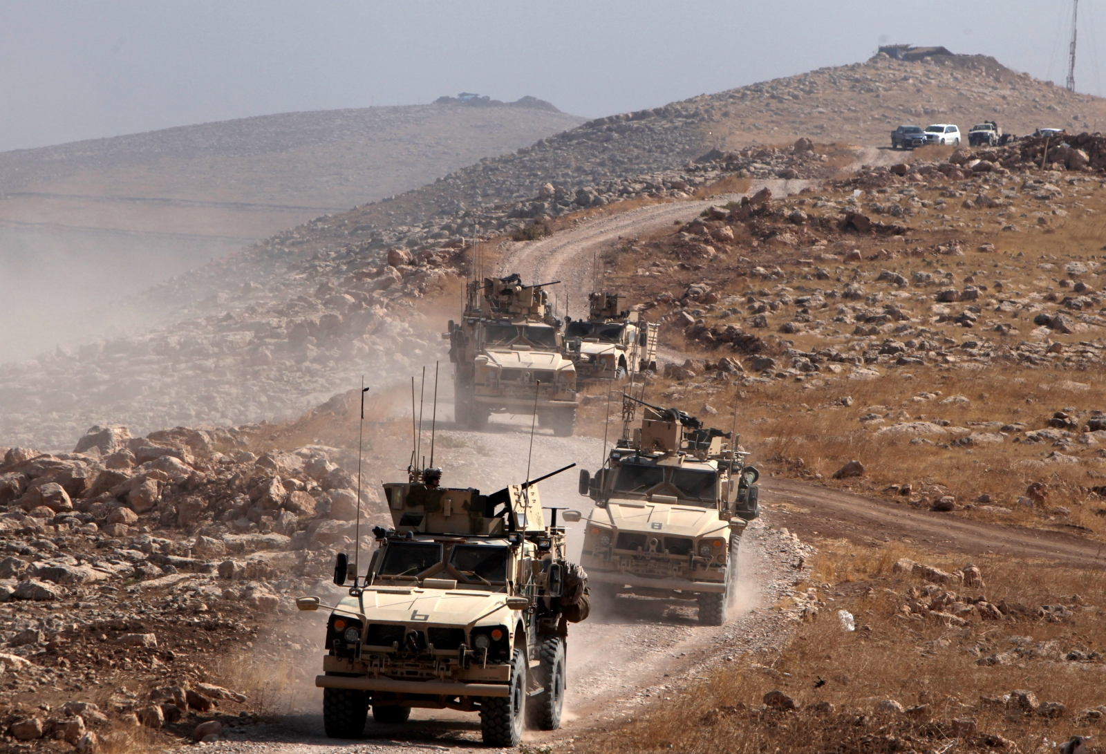 Kurdish Fighters Liberate The Town Of Bashiqa Near Mosul As They Press ...