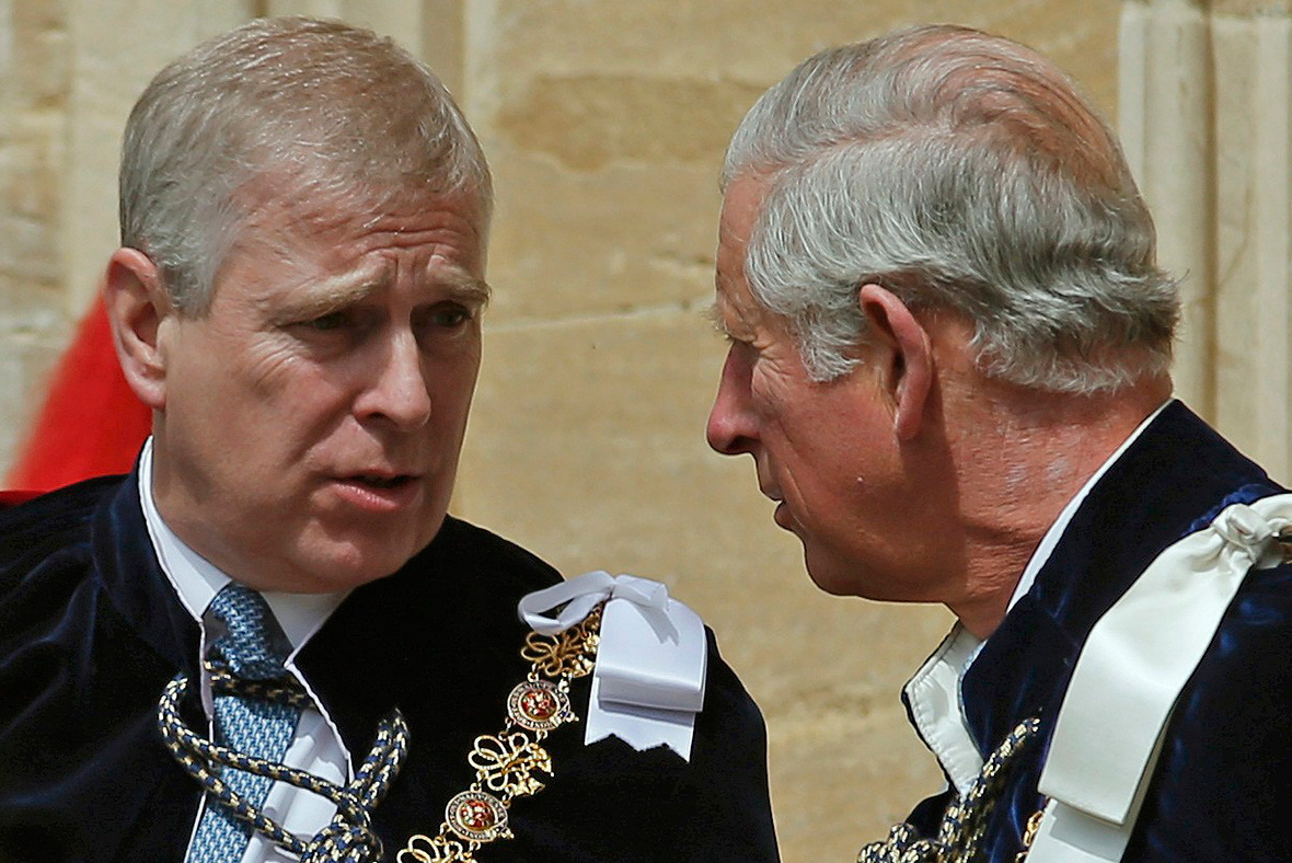 Queen had to step in after Prince Andrew and Prince Charles fought over royal toilet thumbnail