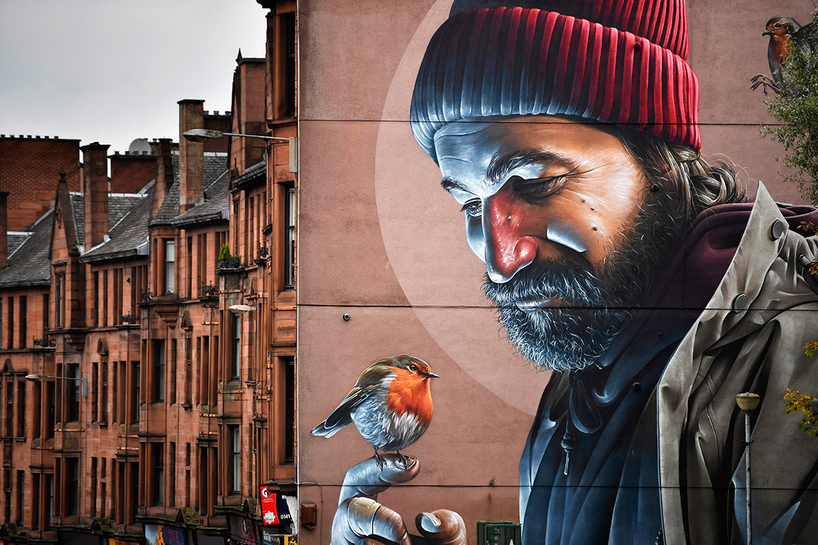 Glasgow Mural Trail Scotland Promotes Its Creativity With Gigantic Glasgow Mural Trail Scotland Promotes Its Creativity With Gigantic