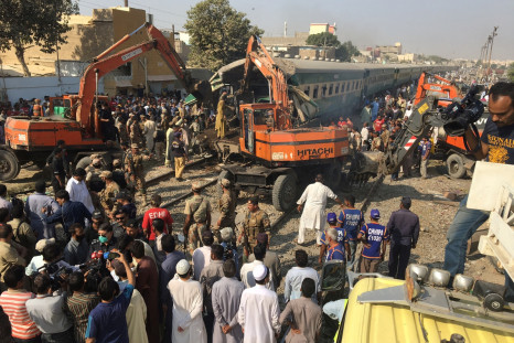 Karachi train accident