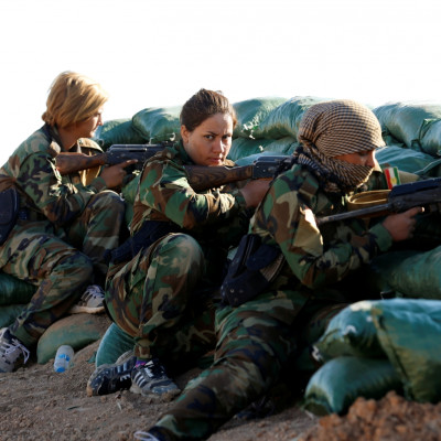 Iranian-Kurdish female fighters