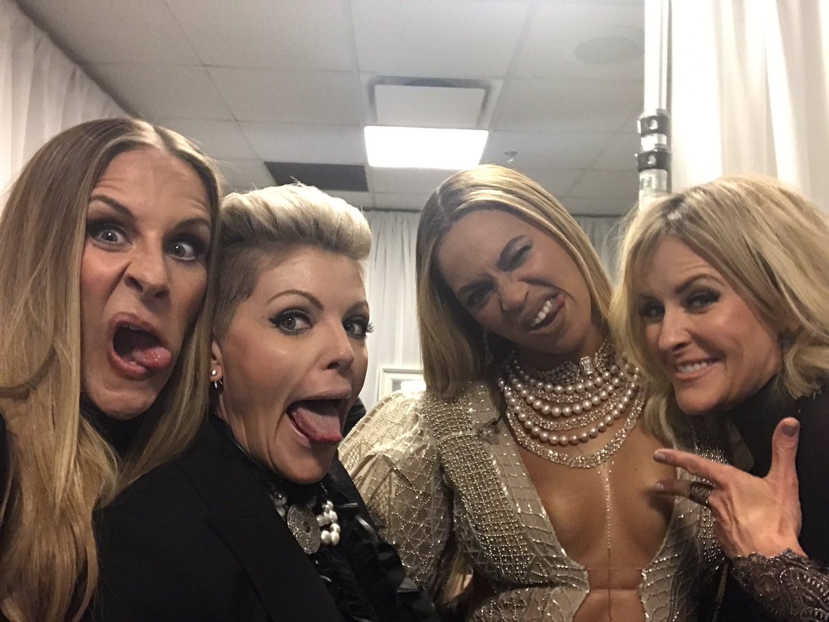 Cmas 2016 Dixie Chicks Laugh
