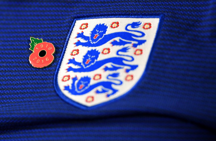 England poppy tribute