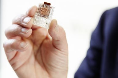 Scientists create HIV tes on USB stick