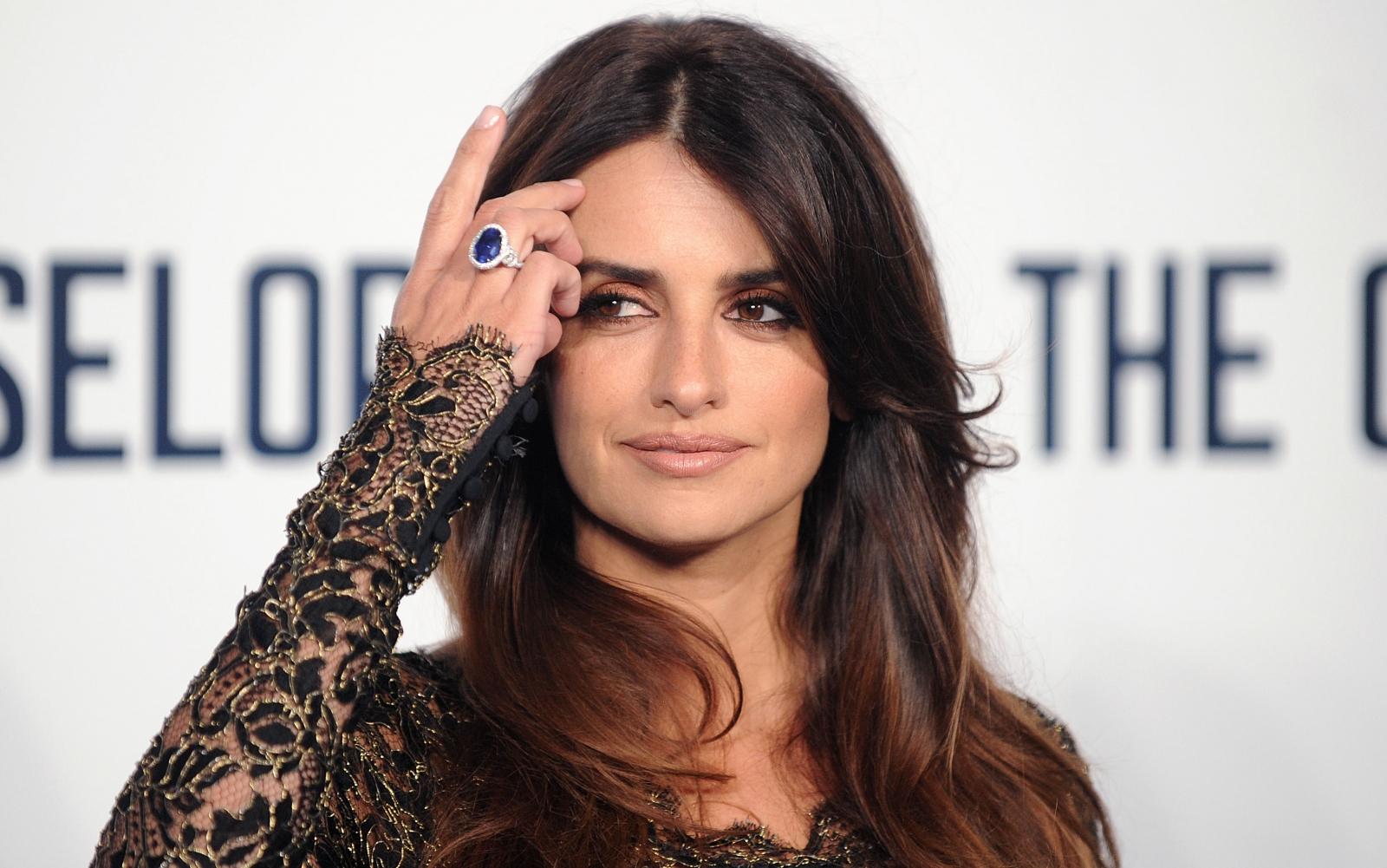 Penelope Cruz joins Johnny Depp for Branagh's Murder On The