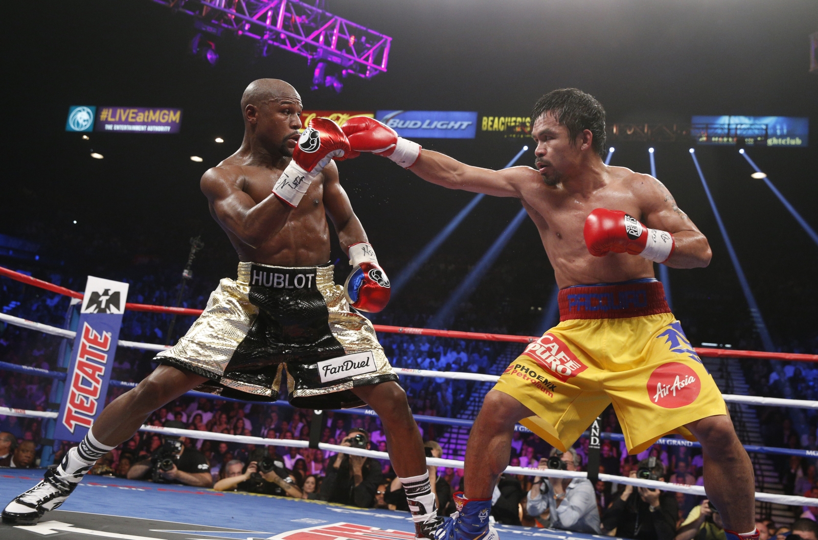 Manny Pacquiao Vs Floyd Mayweather: Filipino Delivers Update On Money ...