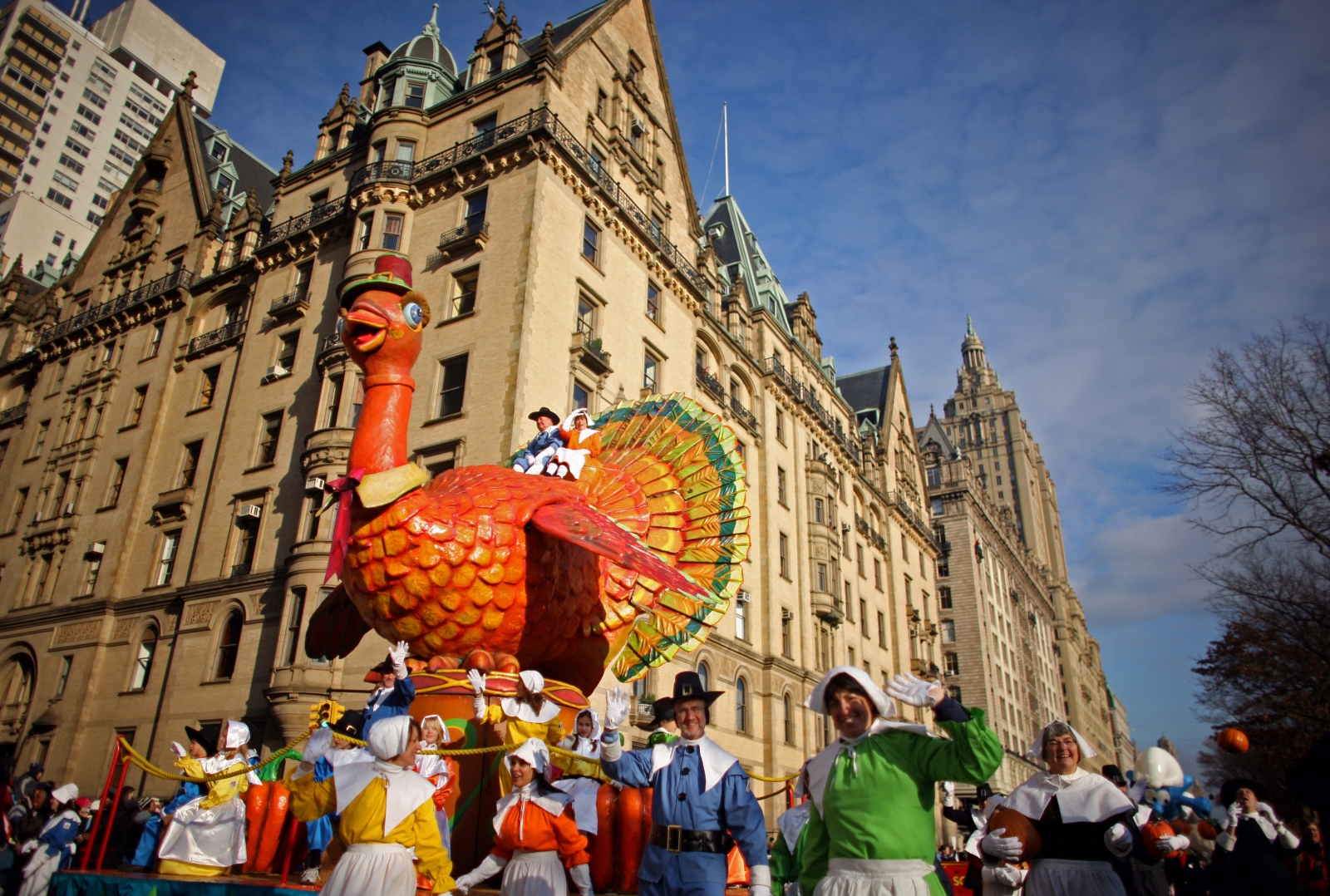 What year was the first thanksgiving and how long did it last