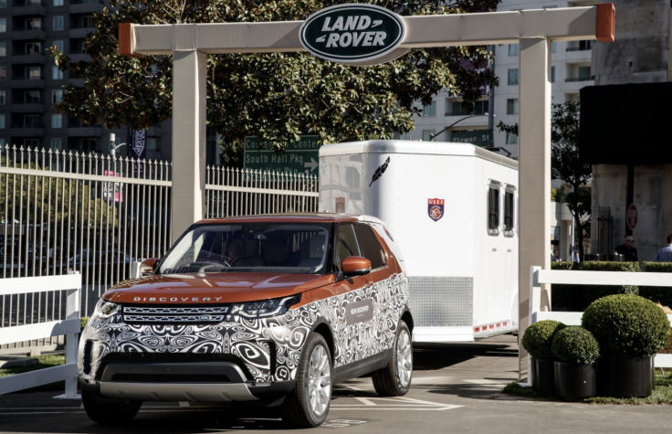 Land Rover Discovery Advanced Tow Assist