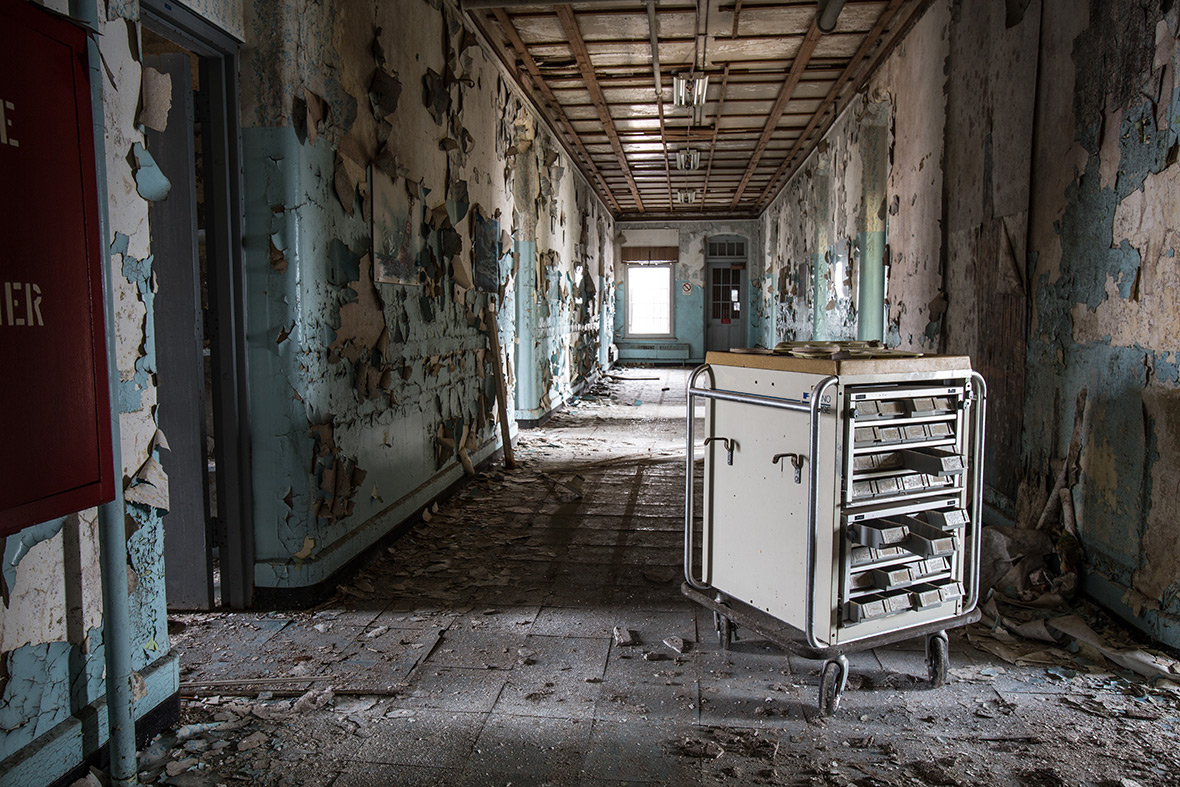 Abandoned Asylums Matt Van der Velde
