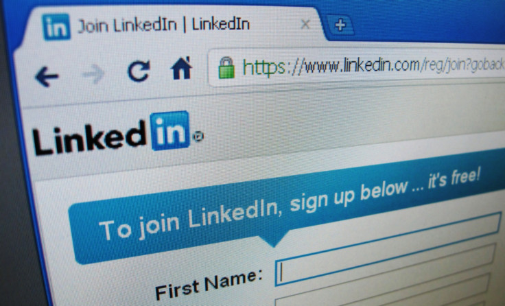 Russia blocks LinkedIn 