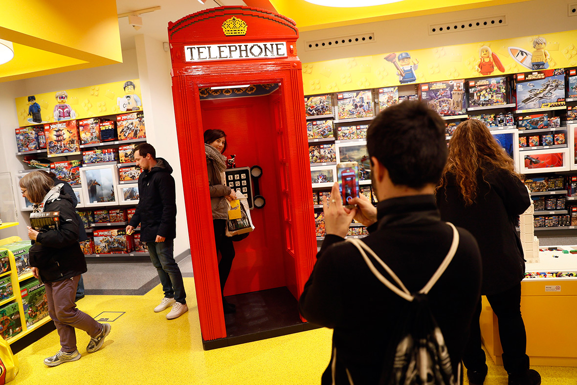 World's biggest Lego store has just opened in Leicester ...