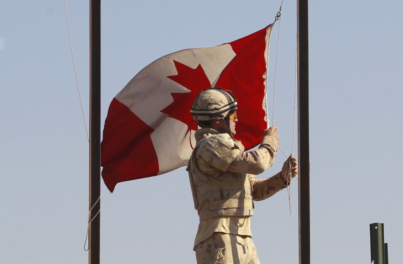 Canada’s military recruitment site was hacked and sending users to Chinese government website