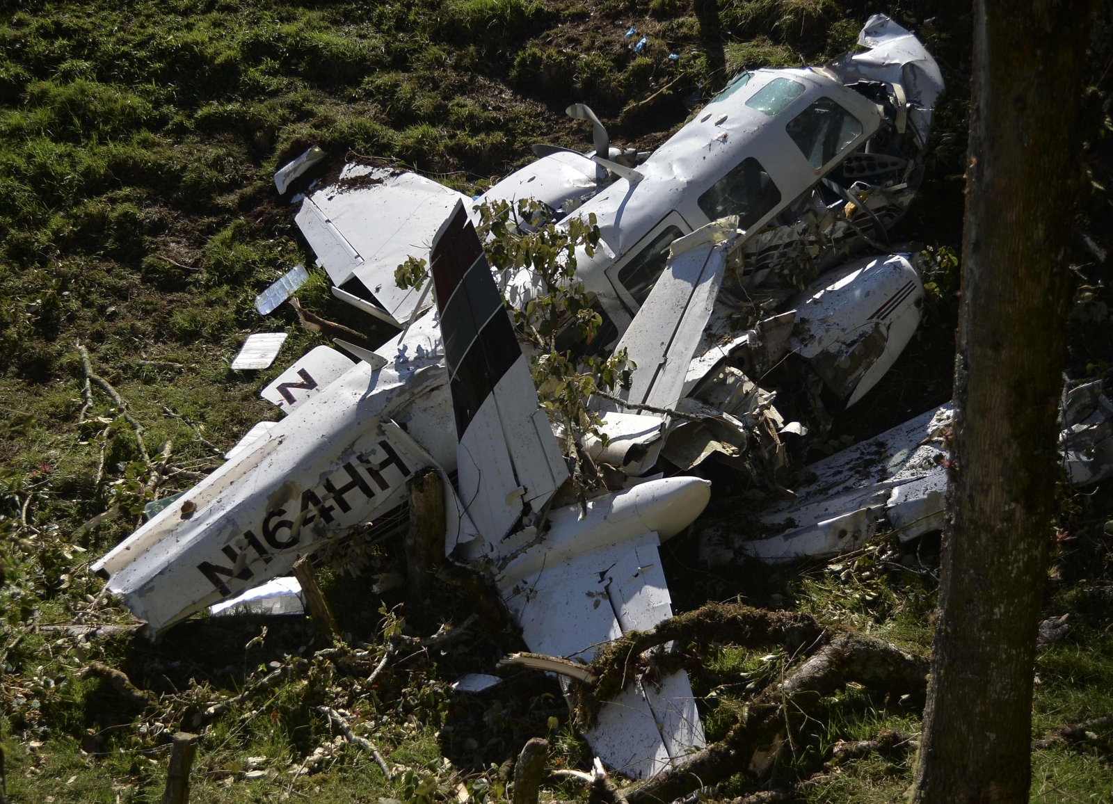 brazilian-football-team-plane-crash-football-pays-tribute-to