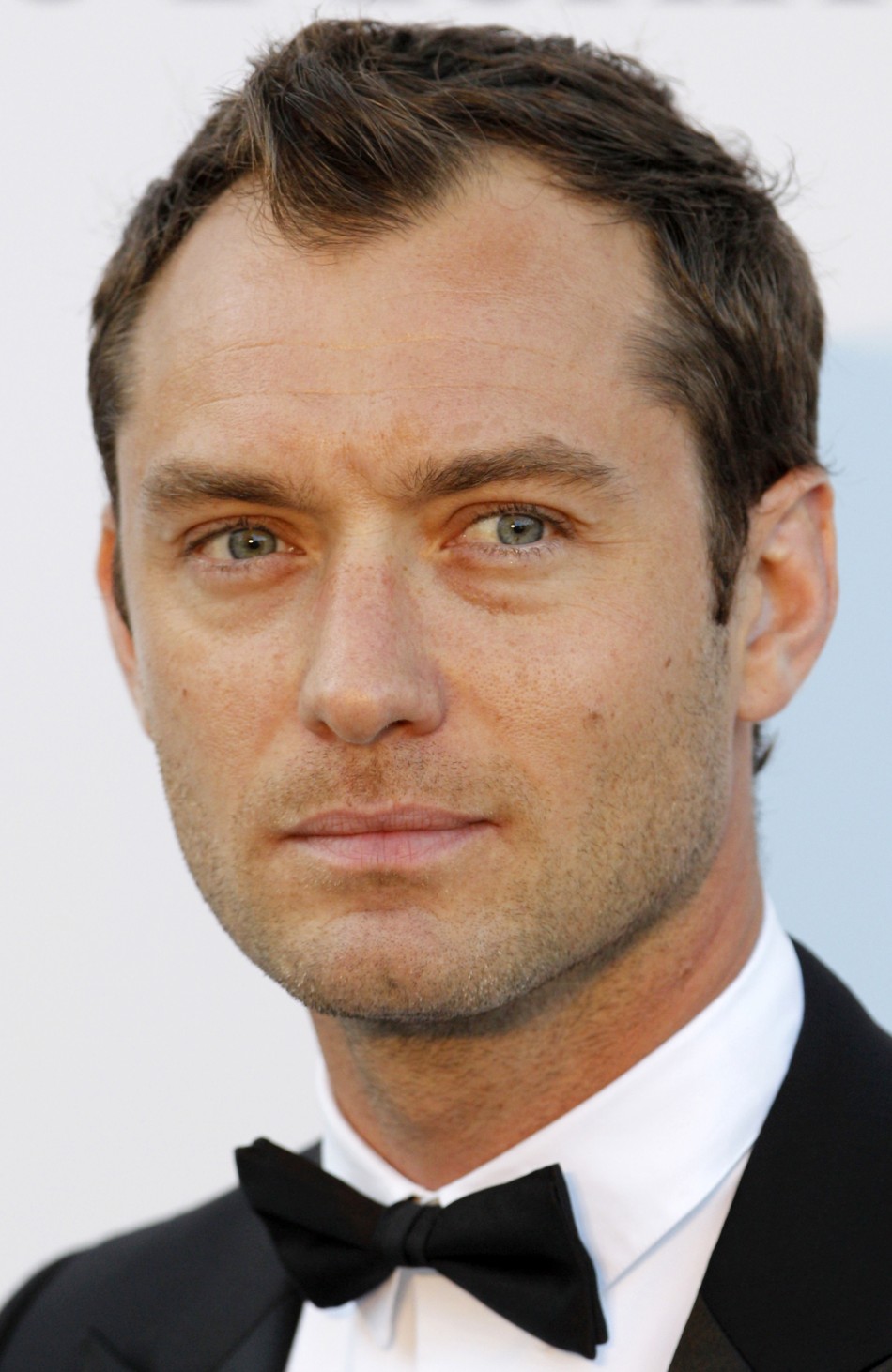 Jude Law Gives Evidence at Old Bailey Phone Hacking Trial | IBTimes UK
