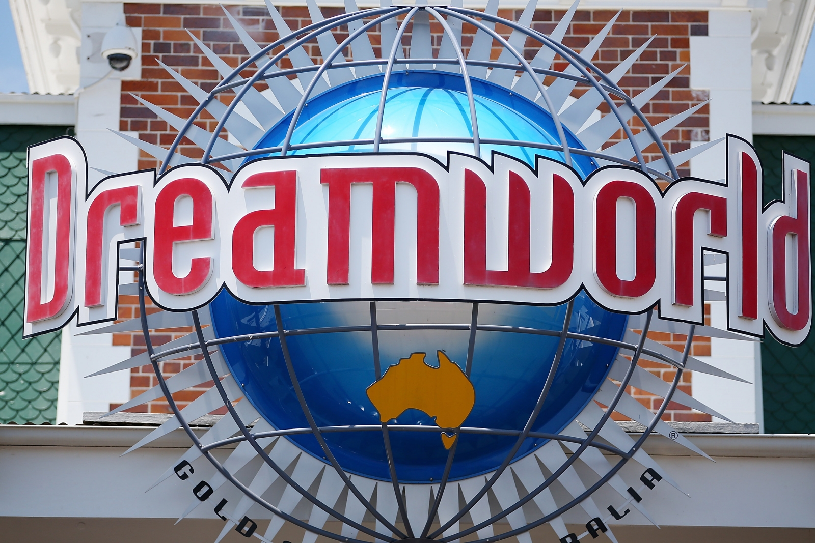 australia-dreamworld-theme-park-set-to-reopen-after-ride-tragedy