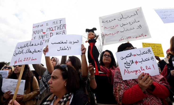 Tunisians protest against Article 227