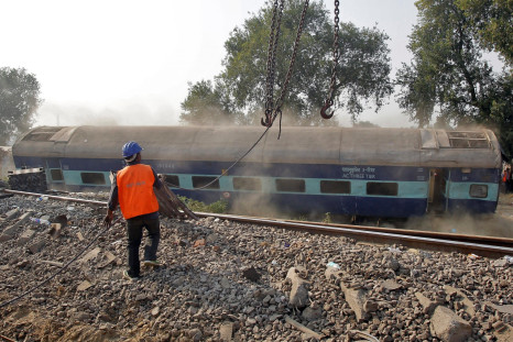 Kanpur india train derailment