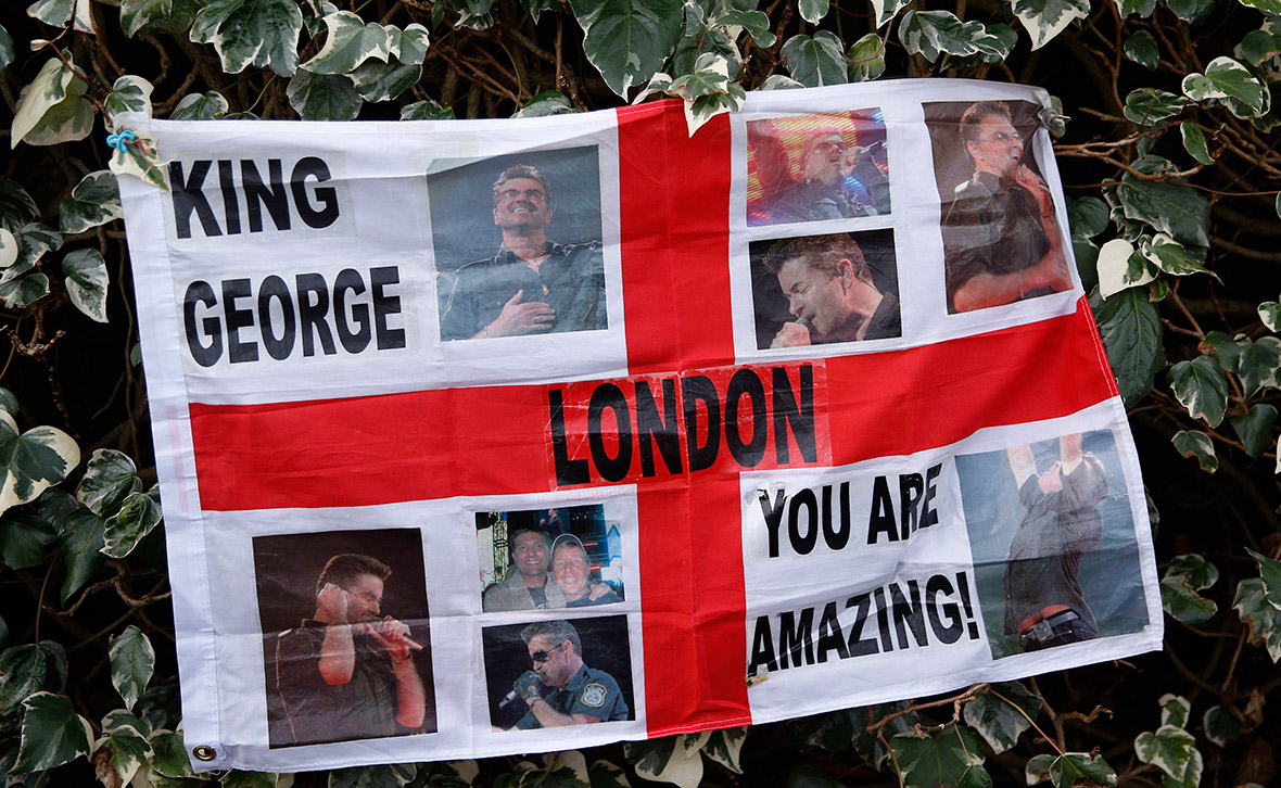 George Michael fans tributes