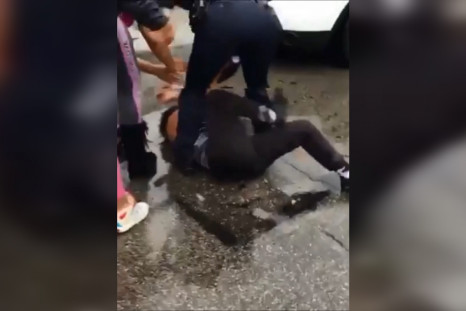 Philadelphia police woman beats girl 