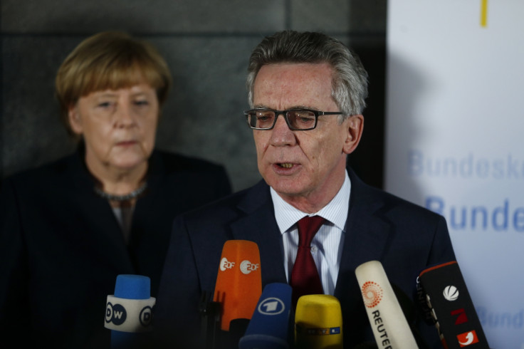 Angela Merkel and Thomas de Maiziere 