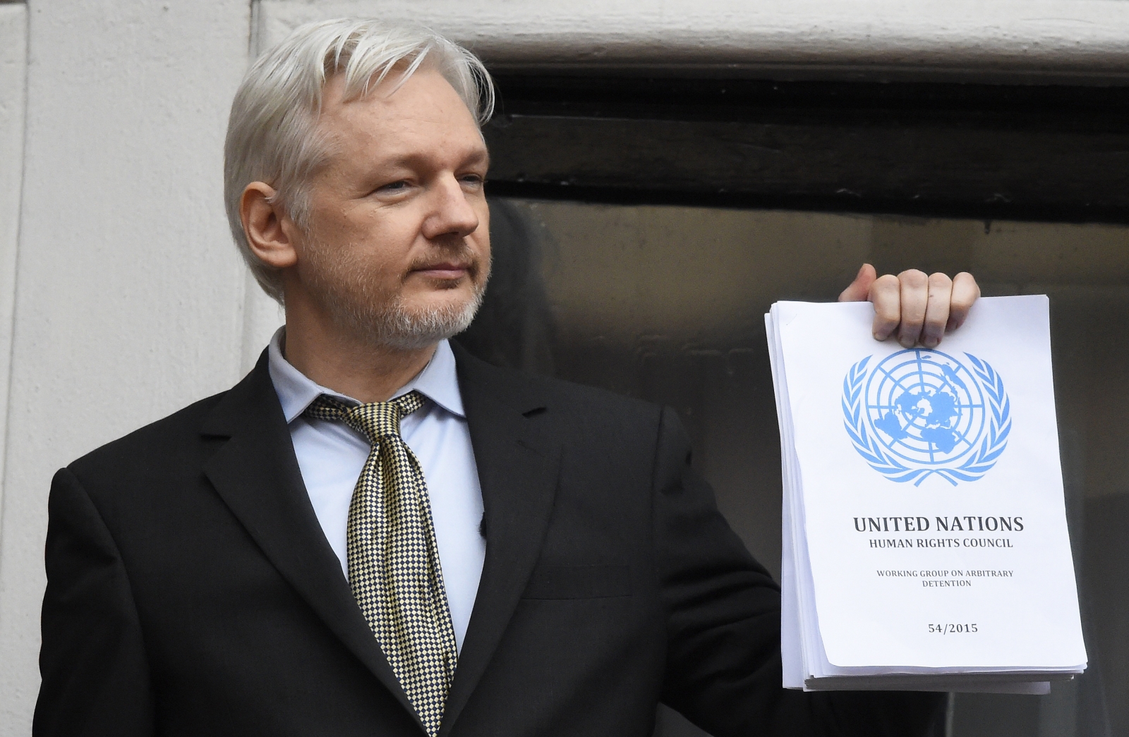 Republican lawmakers slam WikiLeaks' Julian Assange following President