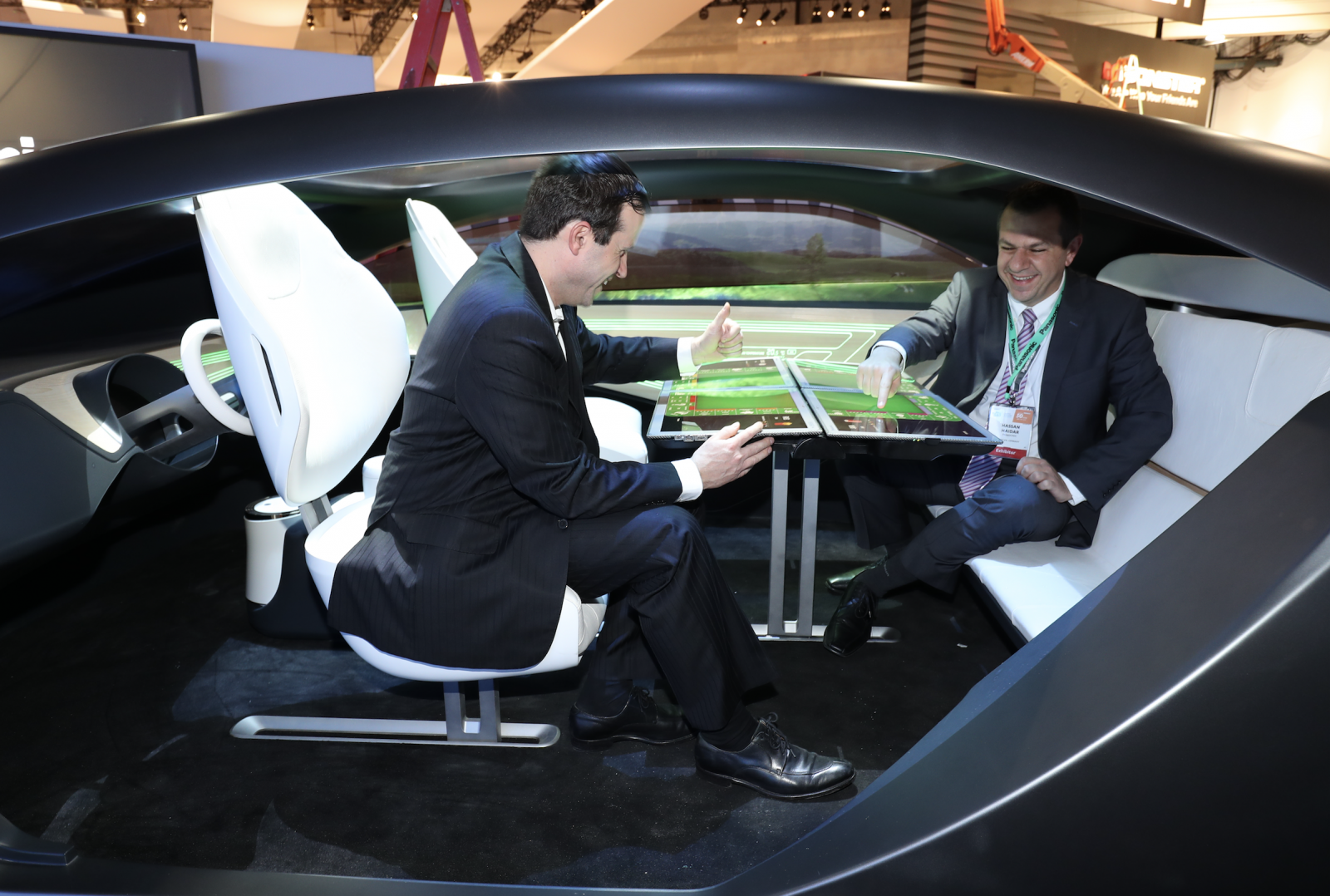 CES 2017: Panasonic presents car interiors of the near and far future