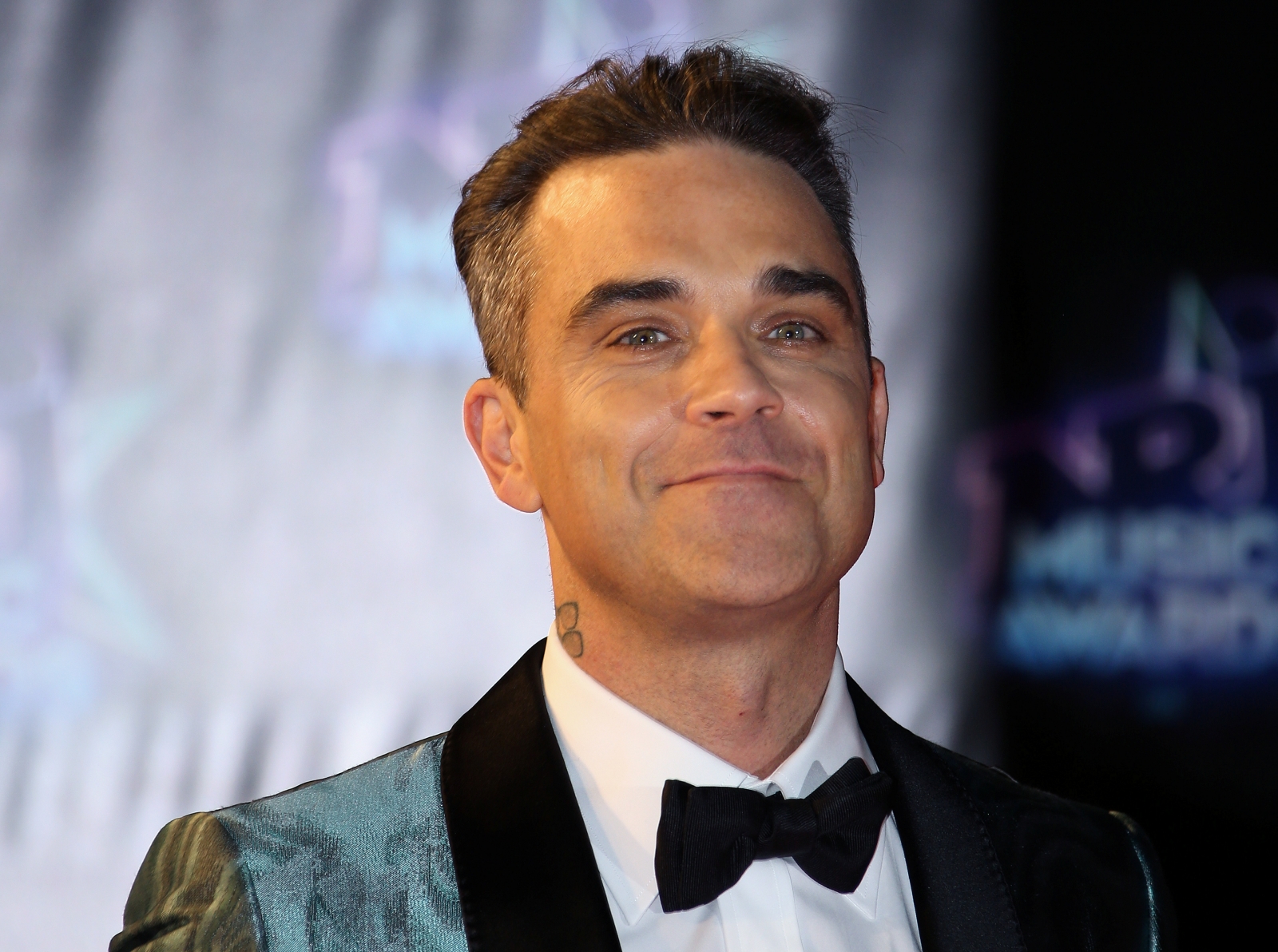 Robbie Williams tour Management placing tickets on resale websites at