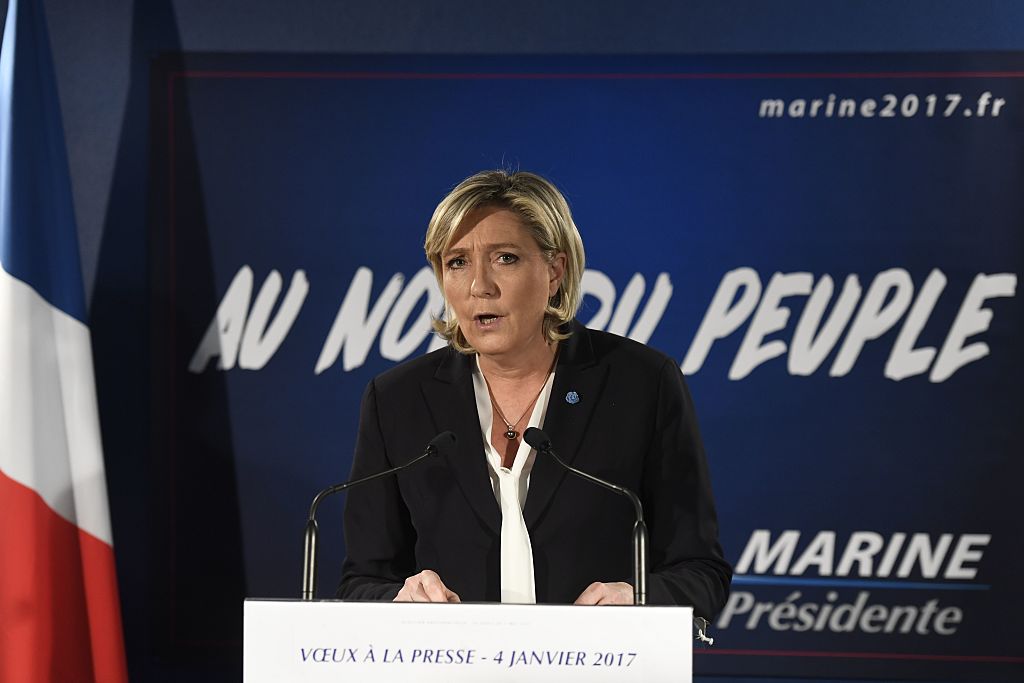 Us French Far Right Leader Marine Le Pen Visits Trump Tower Ibtimes Uk