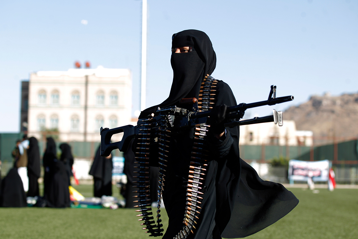 Yemeni female fighters