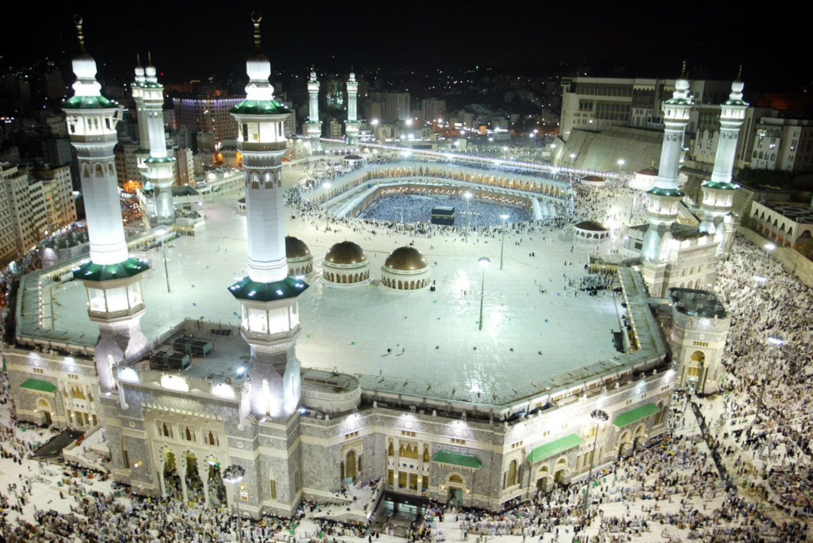 Major terror attack on Grand Mosque in Mecca foiled