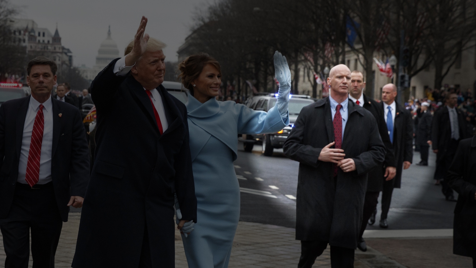 Trump bodyguard fake hand