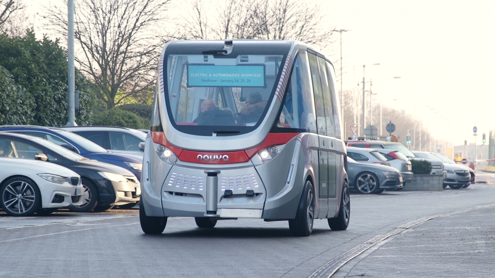 Navya Driverless Bus Makes Uk Debut At Heathrow Airport
