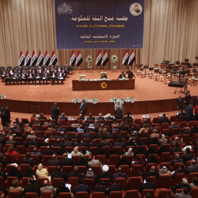 Members of the Iraqi parliament gather to vote 
