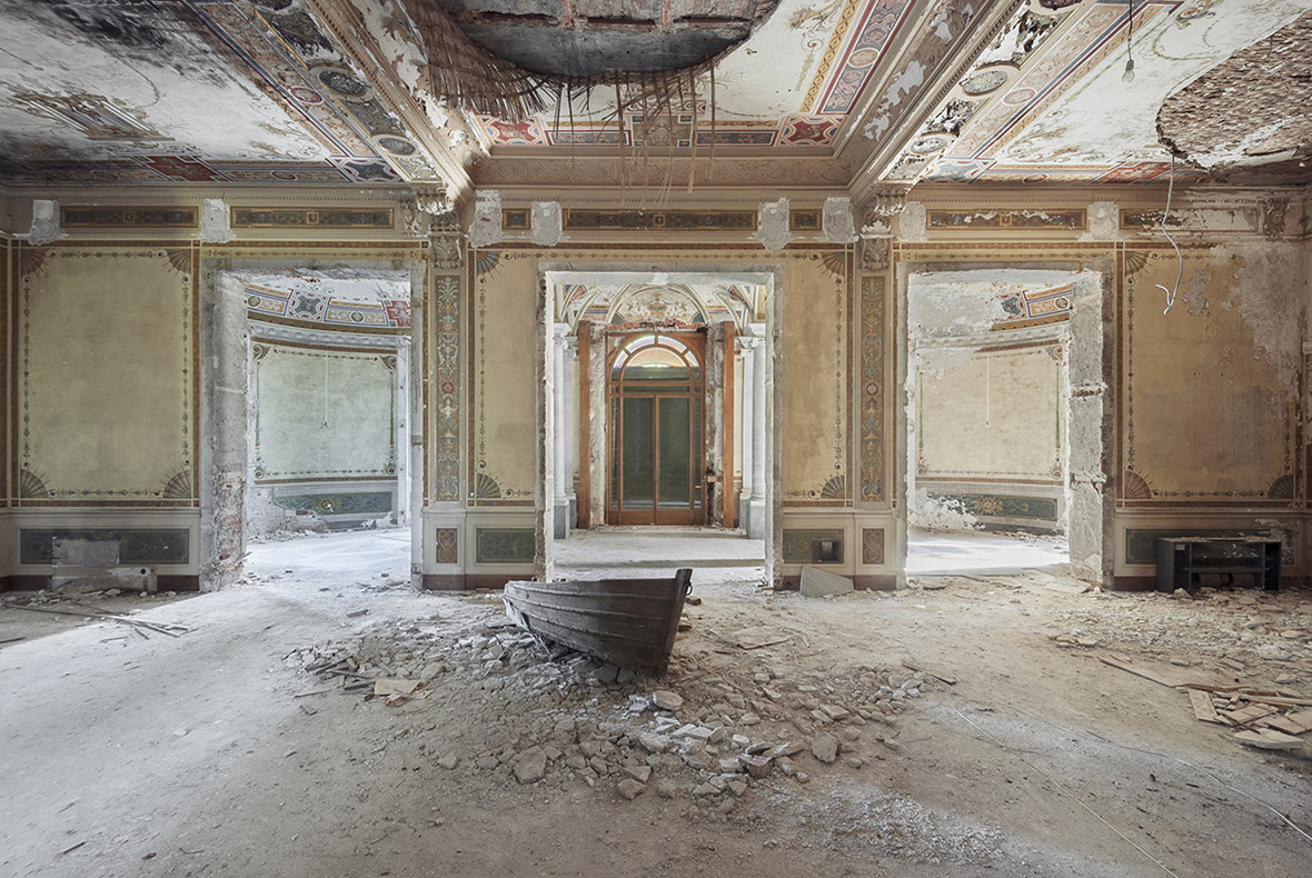 Mirna Pavlovic Dulcis Domus abandoned villas