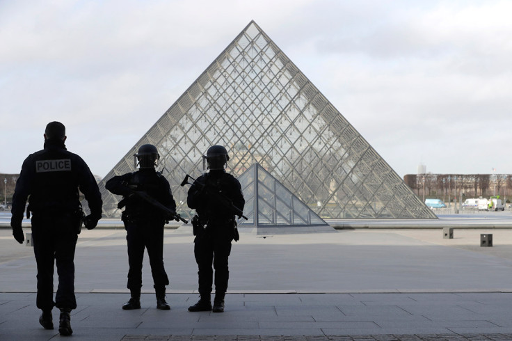 louvre paris