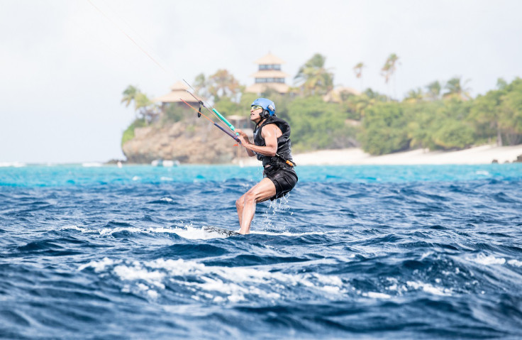 Obama kite surfing