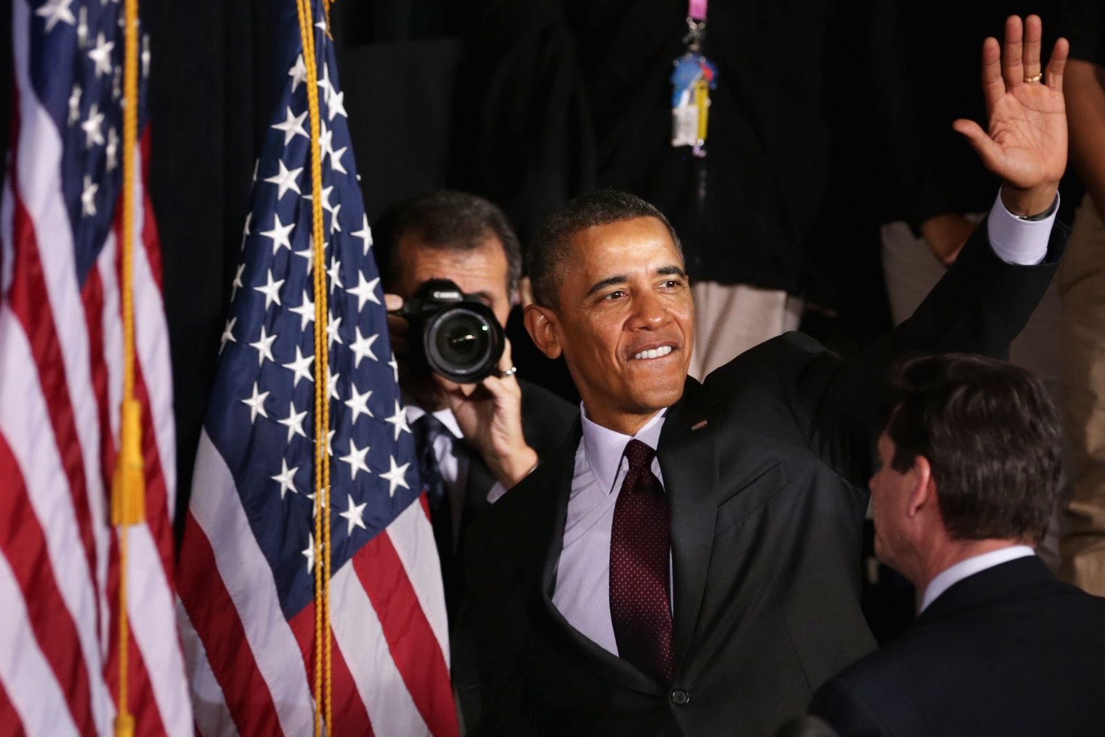 Obama's White House photographer Pete Souza throws shade ...