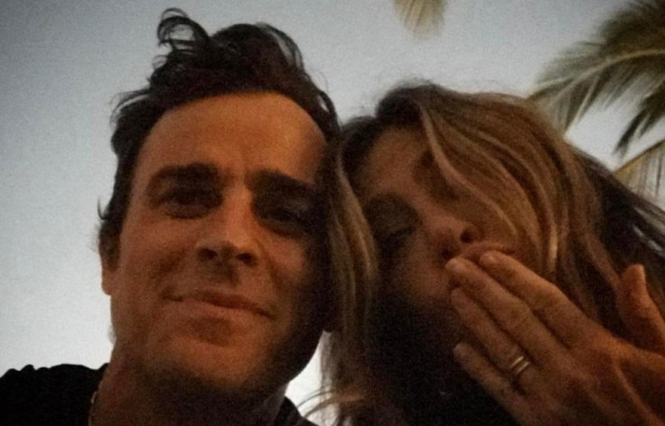 Justin Theroux and Jennifer Aniston first selife